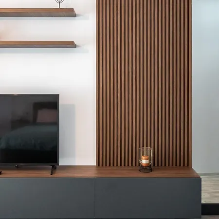 Beautiful With Balcony And Parking! *